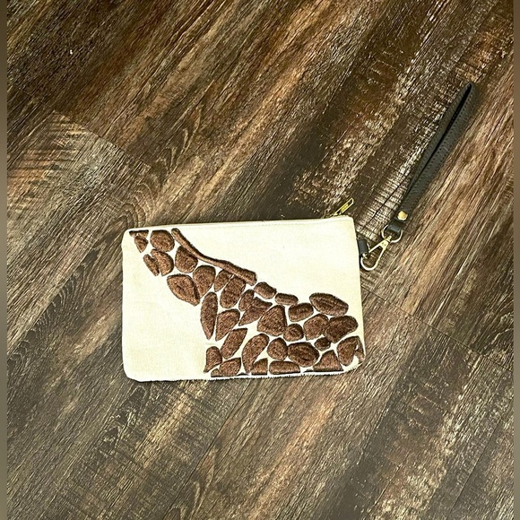 Chico beaded embroidered graffiti wristlet NWOT - Picture 1 of 3